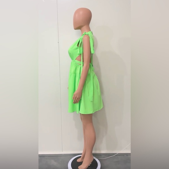 NWT - Summer backless strappy dress - Picture 5 of 6